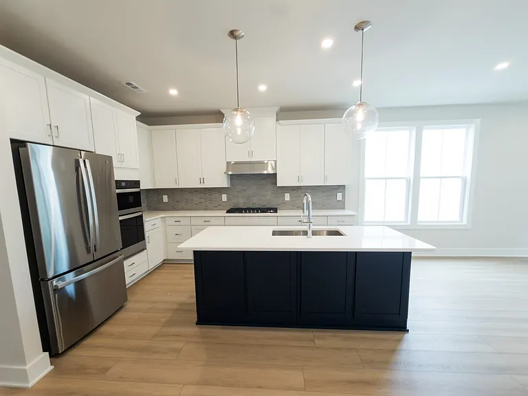 828 Silva Loop — Photo 10