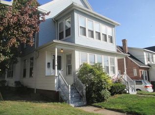 79 Elmwood Ave, Holyoke, MA 01040