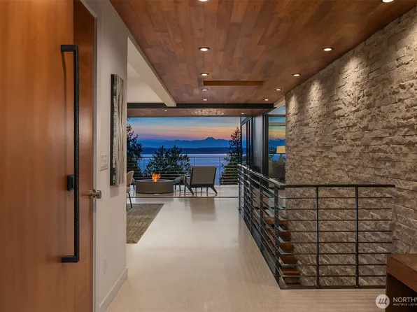 2825 Magnolia Boulevard W, Seattle, WA 98199