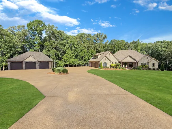 131 Driftwood Dr, Pontotoc, MS 38863