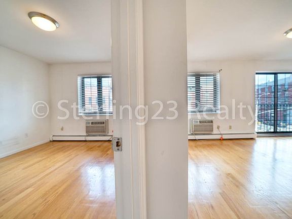 5th image of 22-14 Astoria Blvd Unit 4E