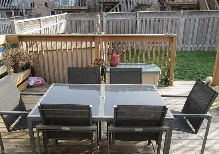 21 Snowdrop Cres — Photo 14