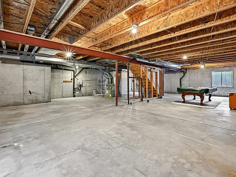 21665 Mount Elbert Pl — Photo 32