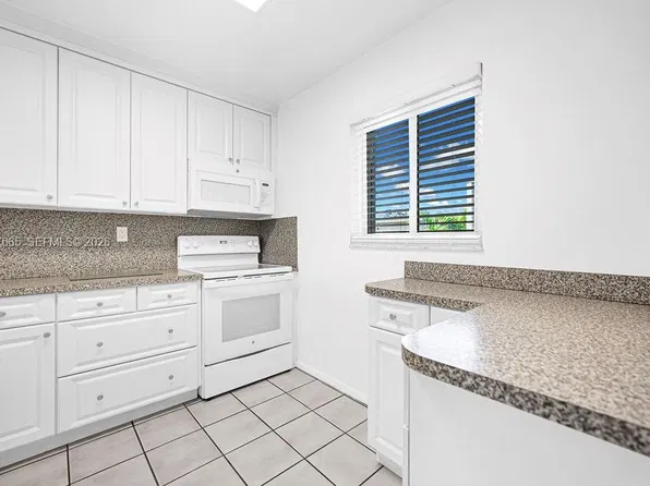 7740 Camino Real #G-407, Miami, FL 33143