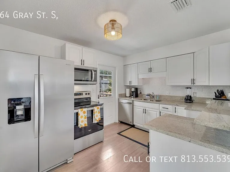 664 Gray St S — Photo 8