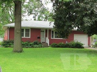605 S Locust St, Mount Pleasant, IA 52641