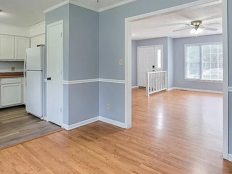 725 E Cardinal Dr — Photo 11