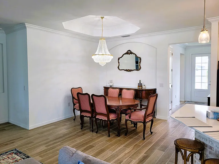5909 Berwick Ln — Photo 5