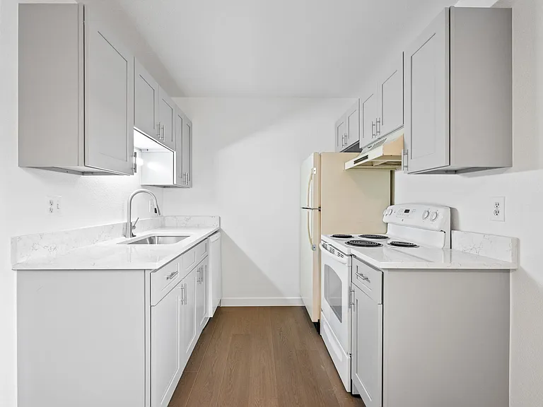 7050 W 37th Ave #203 — Photo 11
