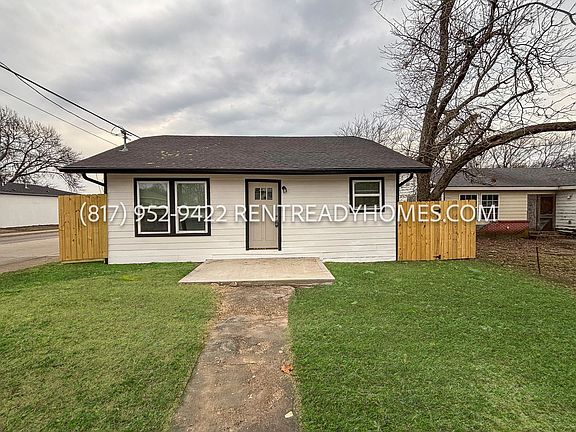 3rd image of 1446 E Ann Arbor Ave