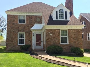 803 Vine Ave, Park Ridge, IL 60068