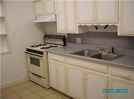 4th image of 1430 NE 12th St