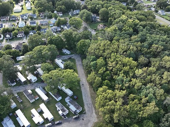 4th image of 2730 E Main St