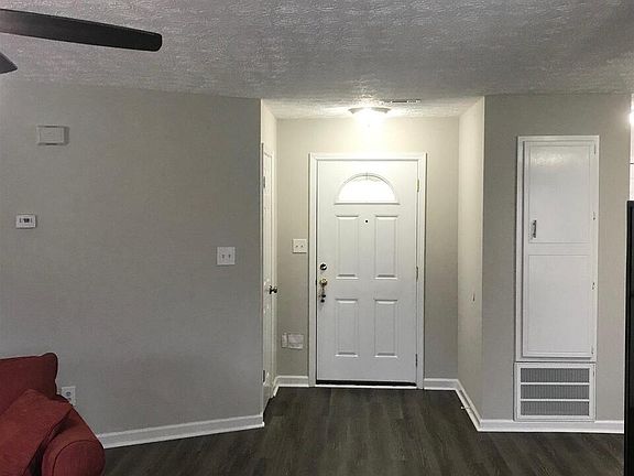 3rd image of 108 Linden Ln
