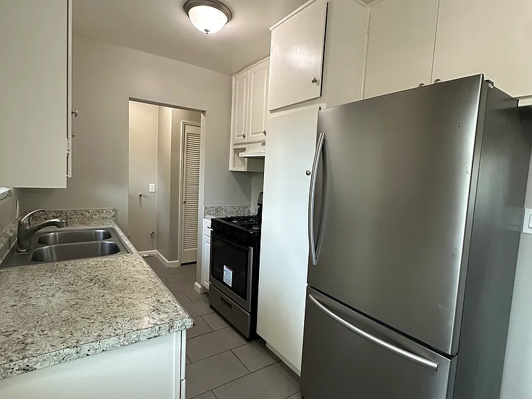 7127 Perris Hill Rd #7127 — Photo 1