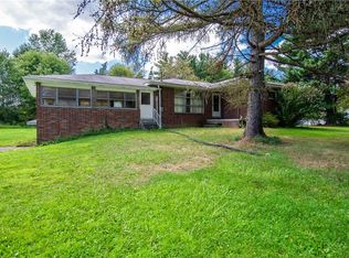 1910 Bedford Rd, Lowellville, OH 44436