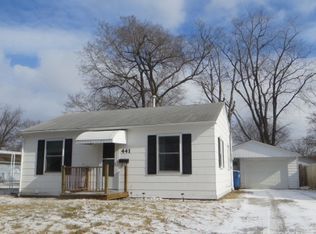 441 5th St E, Milan, IL 61264
