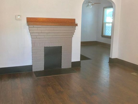 2nd image of 925 Hiawassee Ave