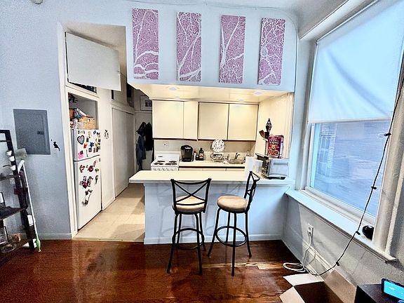 4th image of 1115 Spruce St APT 2B