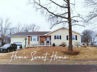 3402 S Stewart Ave, Sedalia, MO 65301