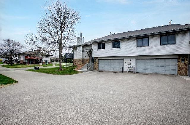 1st image of 604 143rd St E