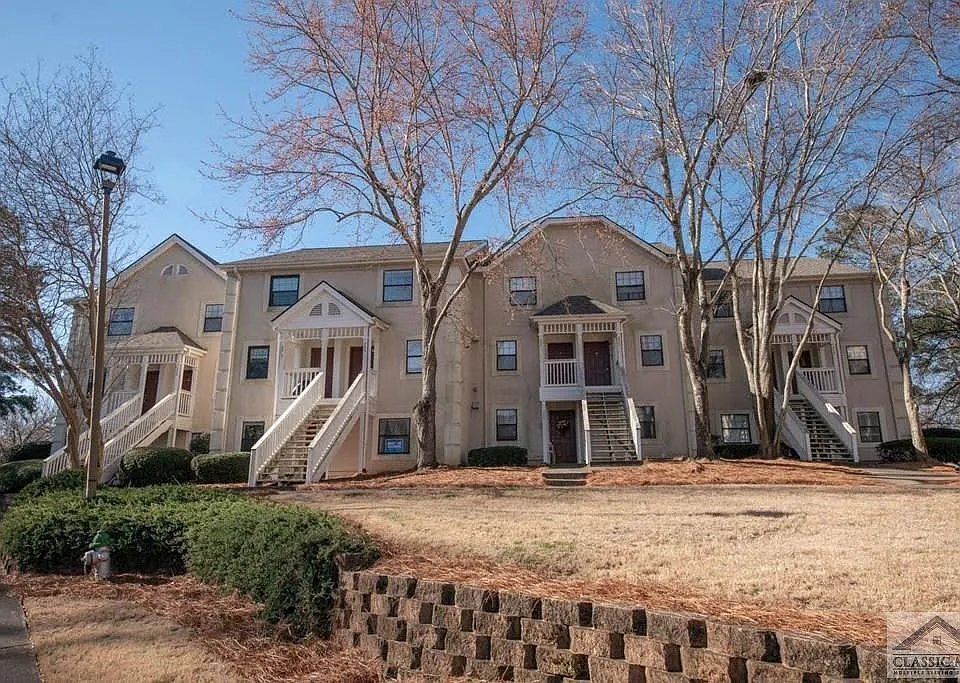290 Appleby Dr #257