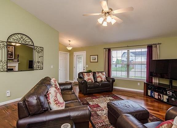 Entry and Living room