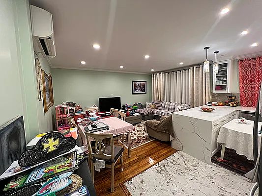 4th image of 19-56 79th St #1