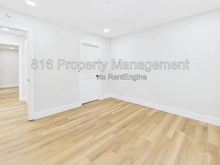 9524 Manning Ave — Photo 19