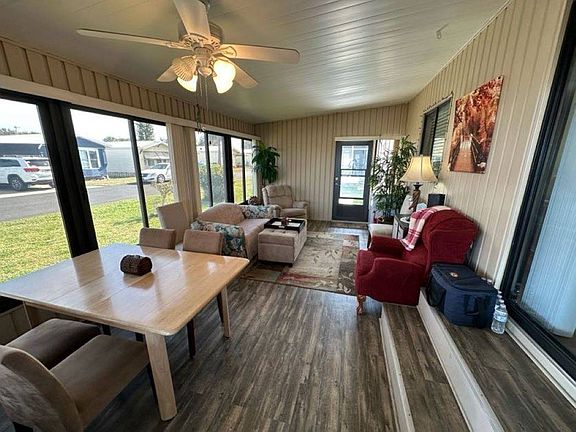 5th image of 581 Lake Henry Dr