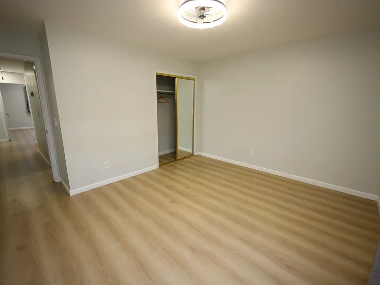 178 Spratt Ave — Photo 20