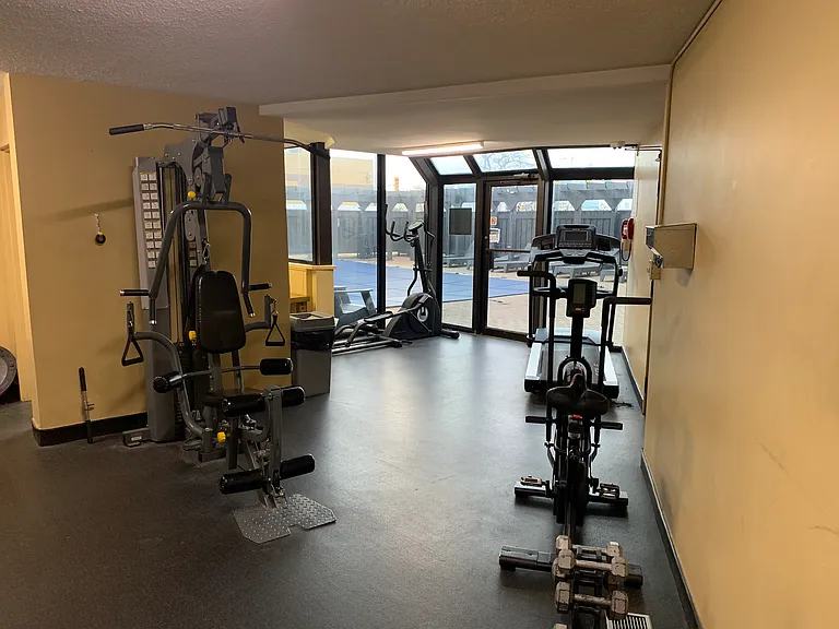 111 Riverside Dr E #805 — Photo 3