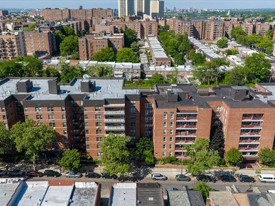 67-41 Burns St APT 212, Forest Hills, NY, 11375