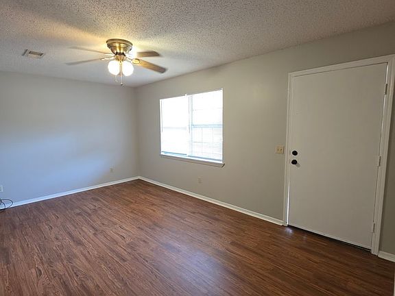 3rd image of 1336 S Sidney Ave