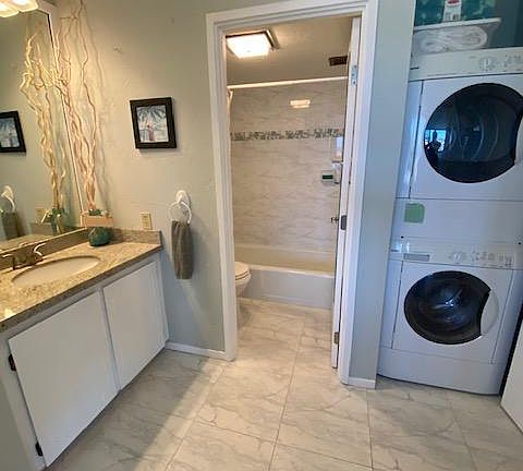 Large bathroom with shower, bathtub and 2 closets. Quiet, full size washer and dryer in unit.