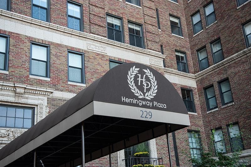 1st image of 229 Ward Pkwy APT 403A
