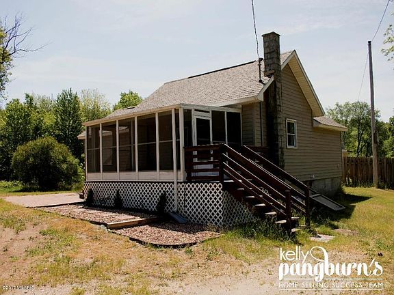 3rd image of 3704 W 116th St