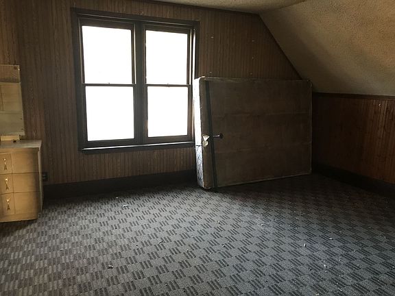 5th image of 13114 Winchester Ave