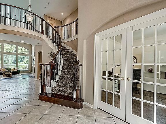 5th image of 3530 Stanbury Place Ln