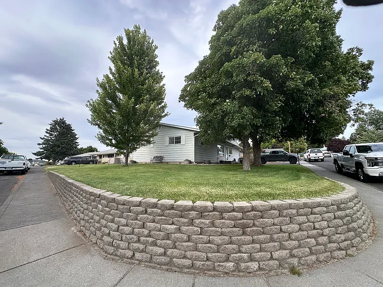 2405 SW Marshall Ave — Photo 5