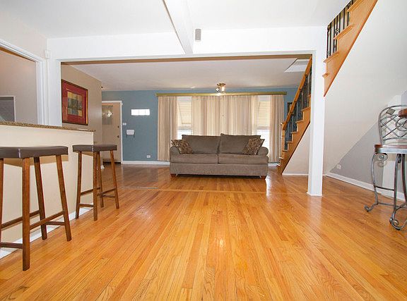 4th image of 4601 S Laramie Ave