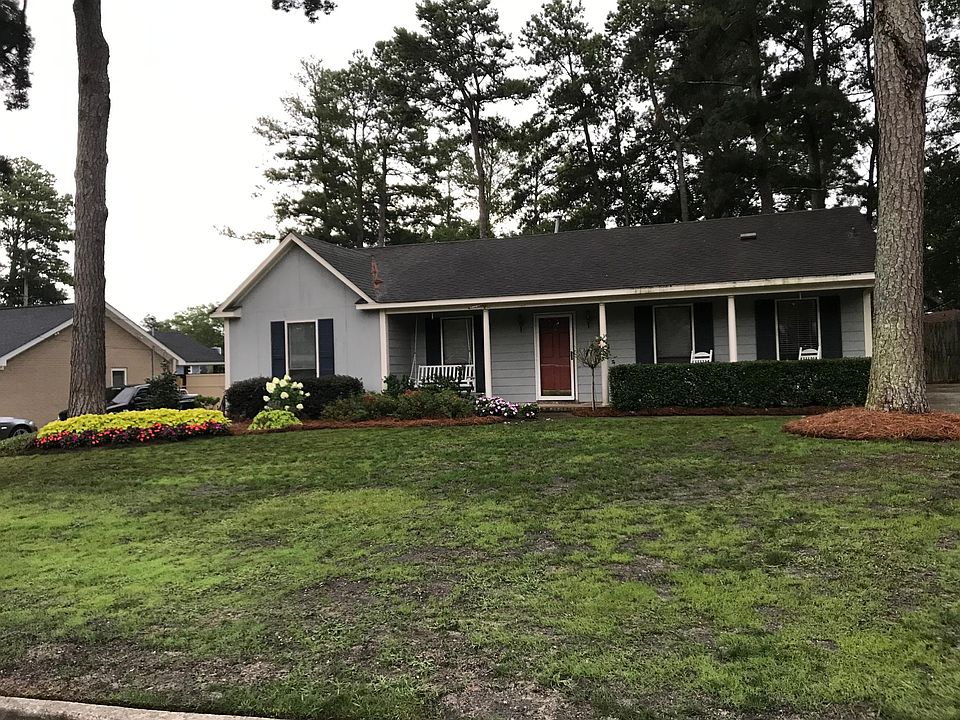 1st image of 624 Dennis Dr