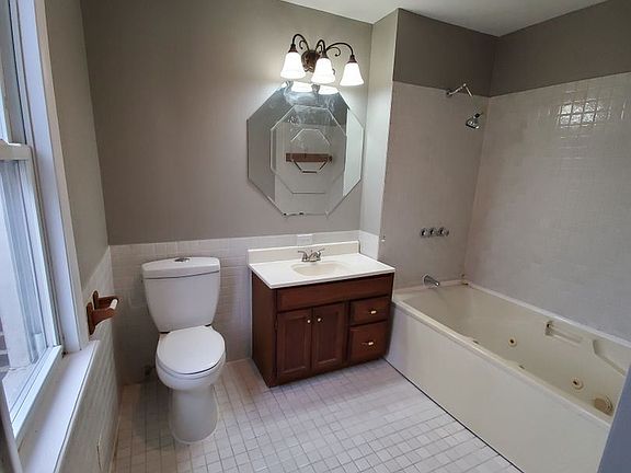 2nd image of 708 E Warrington Ave #1