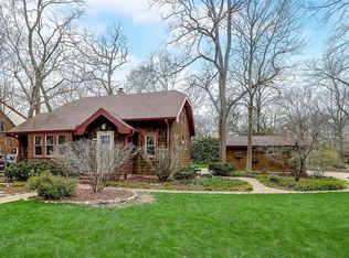 1431 N 121st St, Wauwatosa, WI 53226
