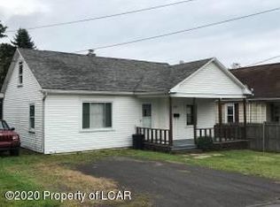106 Parrish St, Dallas, PA 18612