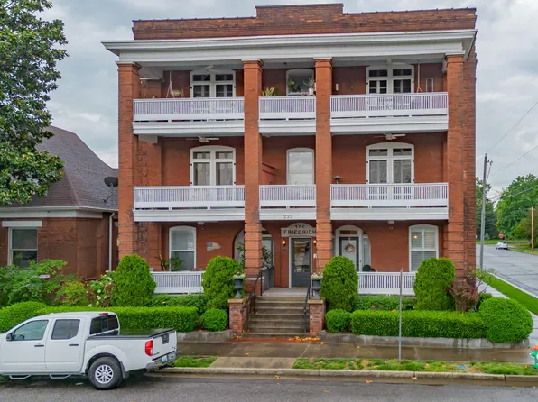 233 N 6th St APT 203, Paducah, KY 42001