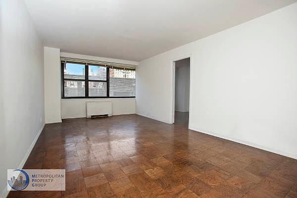 1st image of 7 E 14th St APT 1529