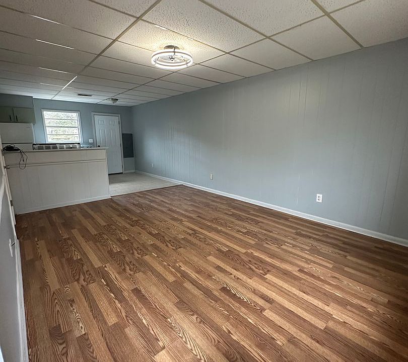 1st image of 1403 Kimberly Dr #2