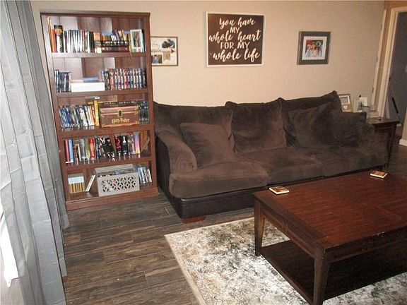 5th image of 8421 SW 48th St