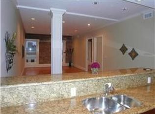 2207 Post Office St APT 421, Galveston, TX 77550